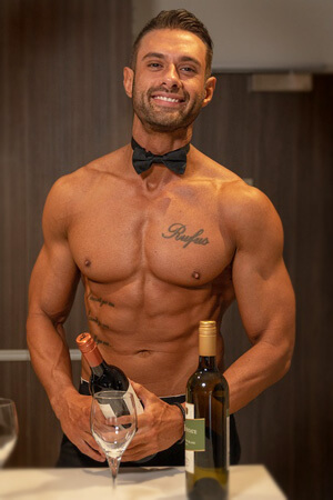 sydney-topless-waiter-anthony