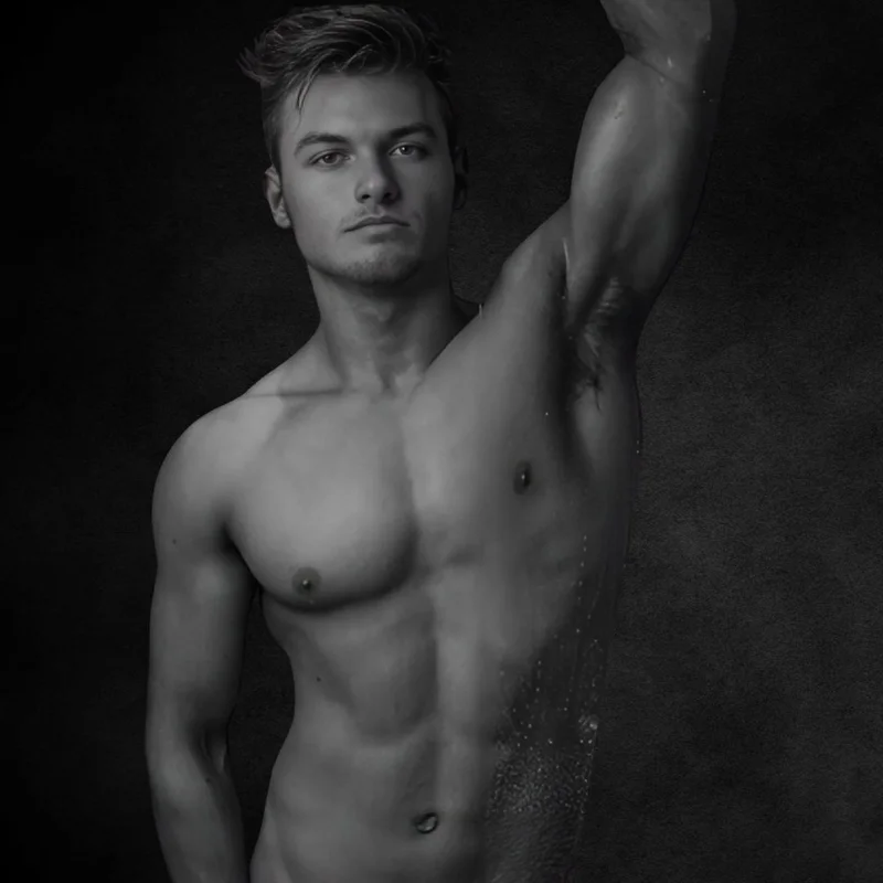 male-strippers-gold-coast-Max-s