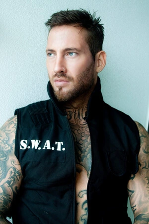 topless-waiters-goldcoast-maximus